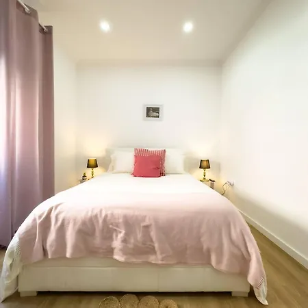 Lägenhet River 2-bedroom With Terrace In Alcantara *
