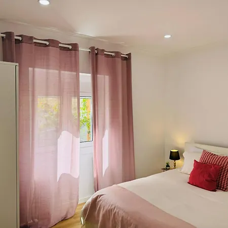 River 2-bedroom With Terrace In Alcantara Lisbona